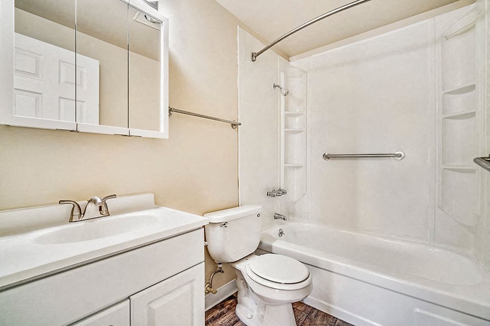 Beacon View Apartments Bathroom Beacon View Apartments Bathroom